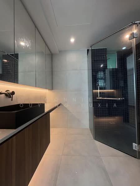 Mackenzie Regency, 33 Mackenzie Road, 3 Bedrooms, 1,087 sqft, Condominium For Sale, by Connie Ouyang Yuxia, 500169680 - Bathroom - PropertyGuru.com.sg
