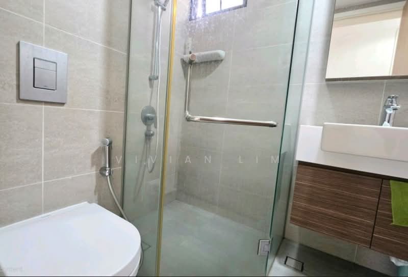 Uptown @ Farrer, 2 Perumal Road Singapore, 3 Bedrooms, 700 sqft, Condominium For Sale, by Vivian Lim, 500169698 - Bathroom - PropertyGuru.com.sg