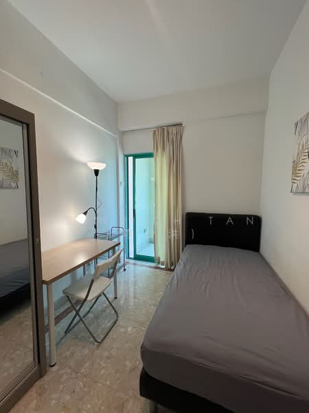 Southaven II, 33 Hindhede Walk, Room Rental, 100 sqft, Condominium For Rent, by Heinrich Tan (陈少洪), 500169706 - Bedroom - PropertyGuru.com.sg
