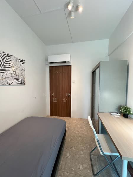 Southaven II, 33 Hindhede Walk, Room Rental, 100 sqft, Condominium For Rent, by Heinrich Tan (陈少洪), 500169706 - Bedroom - PropertyGuru.com.sg