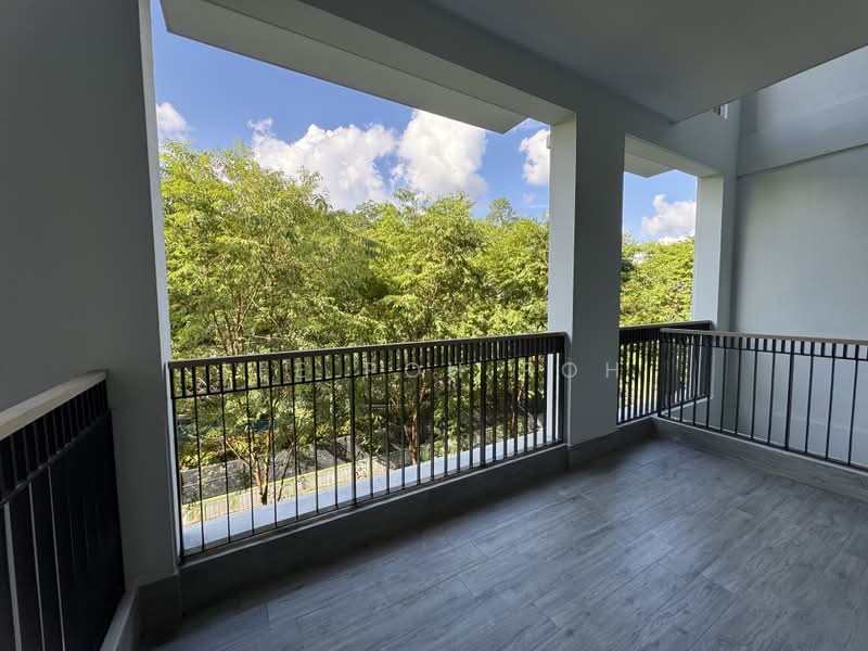 Mayfair Gardens, 16 Rifle Range Road, 2 Bedrooms, 797 sqft, Condominium For Sale, by Lee Poh Poh, 500169709 - Balcony - PropertyGuru.com.sg