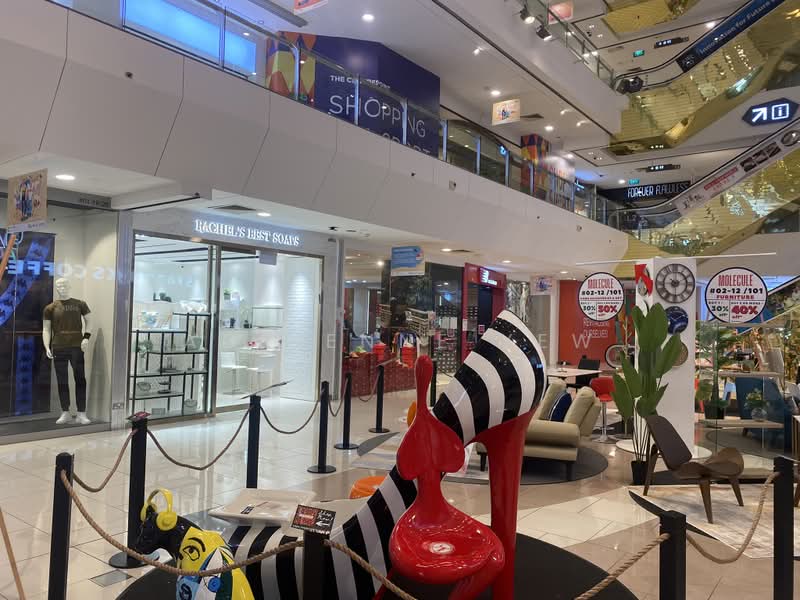The Centrepoint, 176 Orchard Road, 452 sqft, Mall Shop For Sale, by Adrienne Yew, 500169722 - Interior - CommercialGuru.com.sg