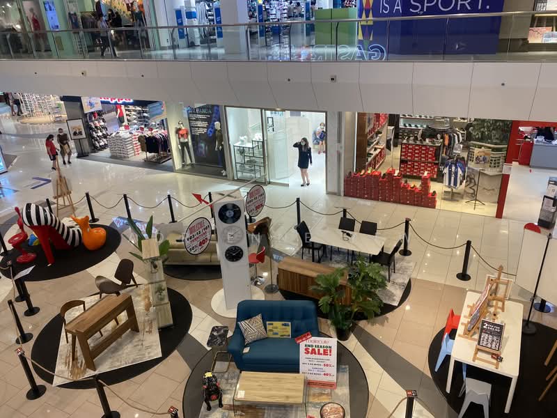 The Centrepoint, 176 Orchard Road, 452 sqft, Mall Shop For Sale, by Adrienne Yew, 500169722 - Interior - CommercialGuru.com.sg
