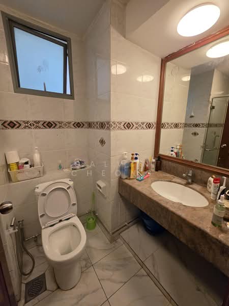 Aspen Heights, 261 River Valley Road, Room Rental, 150 sqft, Condominium For Rent, by Calvin Cheong, 500169725 - Bathroom - PropertyGuru.com.sg