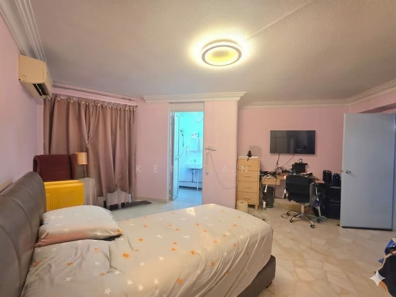 542 Hougang Avenue 8, 542 Hougang Avenue 8, 3 Bedrooms, 1,173 sqft, HDB Flat For Sale, by Ken Tan, 500169729 - Bedroom - PropertyGuru.com.sg