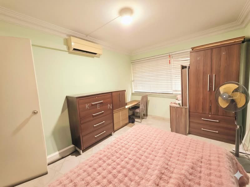 542 Hougang Avenue 8, 542 Hougang Avenue 8, 3 Bedrooms, 1,173 sqft, HDB Flat For Sale, by Ken Tan, 500169729 - Bedroom - PropertyGuru.com.sg