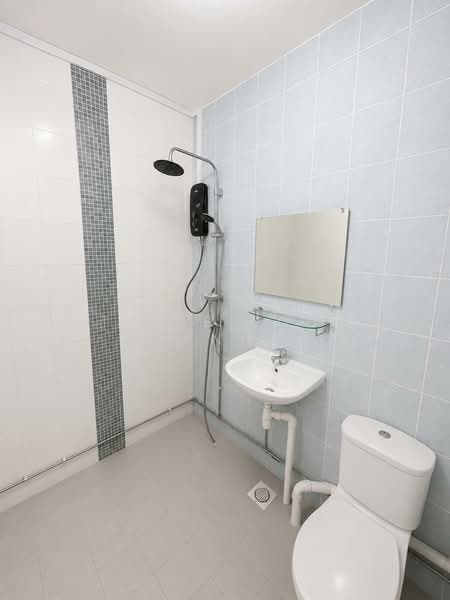 277 Yishun Street 22, 277 Yishun Street 22, 3 Bedrooms, 1,572 sqft, HDB Flat For Sale, by Jose Loh Zhenhao, 500169730 - Bathroom - PropertyGuru.com.sg