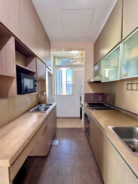 Grosvenor View, 1 Lengkong Empat, 1 Bedroom, 1,292 sqft, Condominium For Sale, by Terence Tee (郑志翔), 500169741 - Kitchen - PropertyGuru.com.sg
