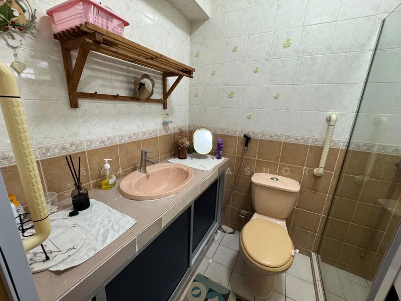 412 Sembawang Drive, 412 Sembawang Drive, Room Rental, 150 sqft, HDB Flat For Rent, by Syahid Masnor, 500169747 - Bathroom - PropertyGuru.com.sg