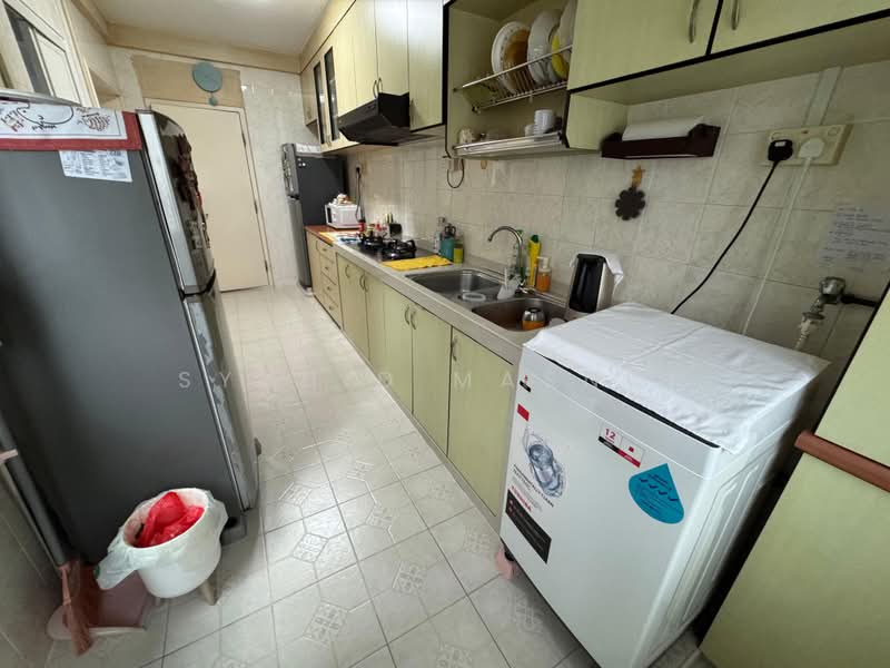 412 Sembawang Drive, 412 Sembawang Drive, Room Rental, 150 sqft, HDB Flat For Rent, by Syahid Masnor, 500169747 - Kitchen - PropertyGuru.com.sg