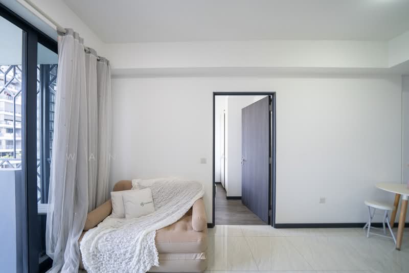 Gem Residences, 3 Lorong 5 Toa Payoh, 1 Bedroom, 452 sqft, Condominium For Sale, by Wanni Chan 陈寀颖, 500169748 - Living Room - PropertyGuru.com.sg