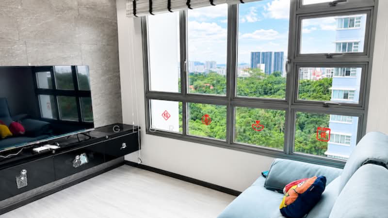 90B Telok Blangah Street 31, 90B Telok Blangah Street 31, 3 Bedrooms, 1,001 sqft, HDB Flat For Sale, by George Ng, 500169751 - Living Room View - PropertyGuru.com.sg