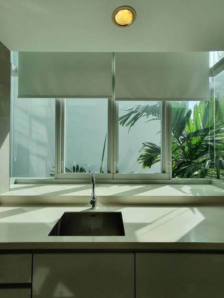 The Vermont On Cairnhill, 12A Cairnhill Rise, 3 Bedrooms, 1,442 sqft, Condominium For Sale, by Steven Teo, 500169756 - Kitchen - PropertyGuru.com.sg