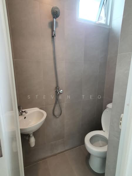 The Vermont On Cairnhill, 12A Cairnhill Rise, 3 Bedrooms, 1,442 sqft, Condominium For Sale, by Steven Teo, 500169756 - Bathroom - PropertyGuru.com.sg