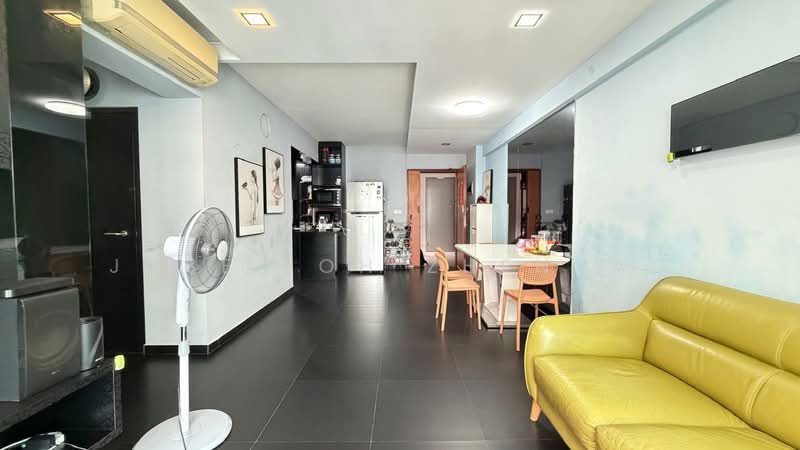 603B Punggol Road, 603B Punggol Road, 3 Bedrooms, 1,001 sqft, HDB Flat For Sale, by Jose Loh Zhenhao, 500169759 - Living Room - PropertyGuru.com.sg