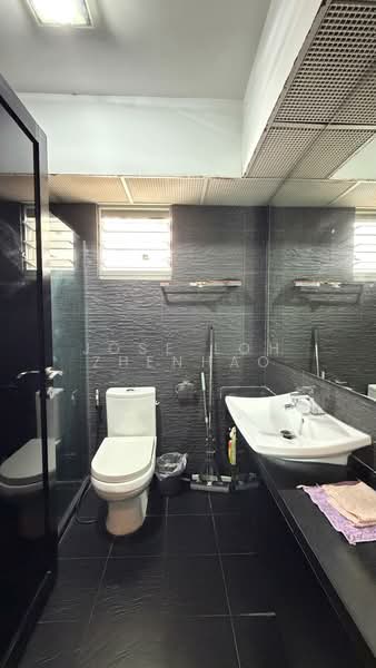 603B Punggol Road, 603B Punggol Road, 3 Bedrooms, 1,001 sqft, HDB Flat For Sale, by Jose Loh Zhenhao, 500169759 - Bathroom - PropertyGuru.com.sg