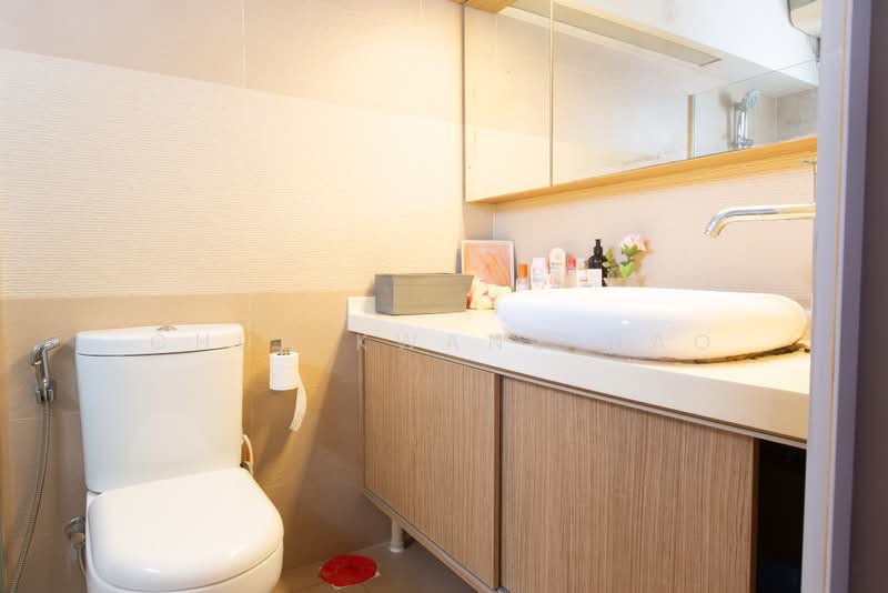 302D Anchorvale Link, 302D Anchorvale Link, 3 Bedrooms, 1,399 sqft, HDB Flat For Sale, by Chua Kwang Hao, 500169796 - Bathroom - PropertyGuru.com.sg