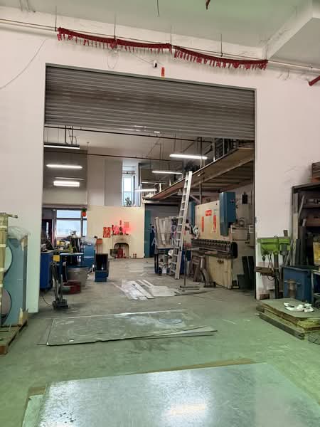Woodlands Industrial Xchange, 71 Woodlands Avenue 10, 1,722 sqft, Factory / Workshop (B2) For Sale, by Rina Royale Tan, 500169797 - Interior - CommercialGuru.com.sg