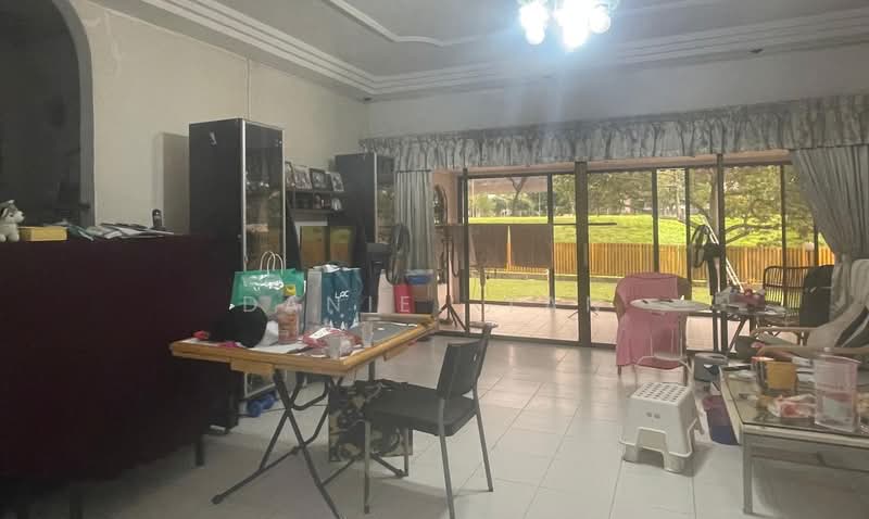 Ponggol Seventeenth Avenue, , 5 Bedrooms, 3,700 sqft, Detached House For Sale, by Daniel Tan, 500169799 - Living Room - PropertyGuru.com.sg