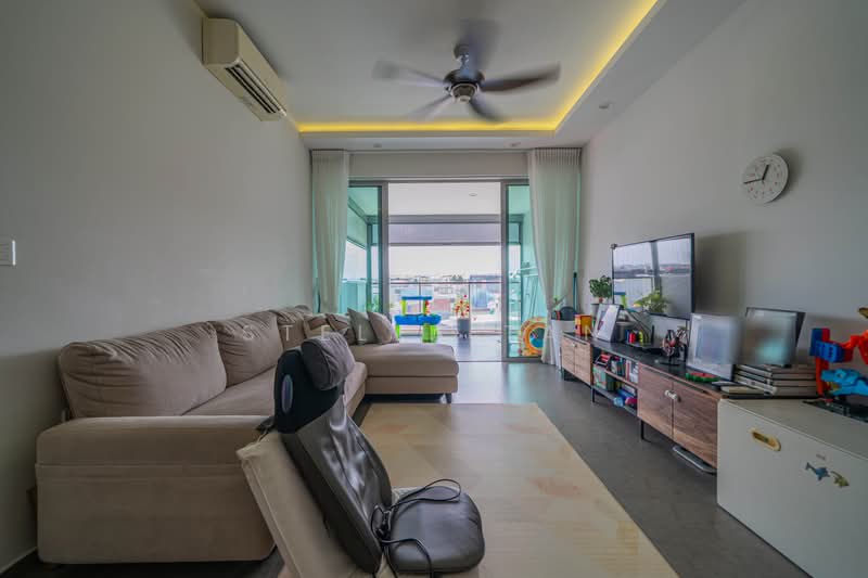 The Minton, 12 Hougang Street 11, 3 Bedrooms, 1,109 sqft, Condominium For Sale, by Stella Tan, 500169804 - Living Room - PropertyGuru.com.sg