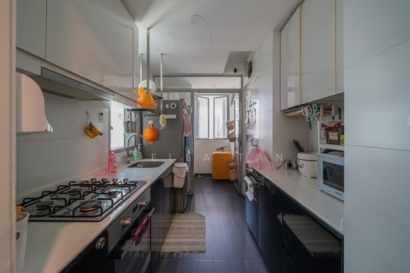 The Minton, 12 Hougang Street 11, 3 Bedrooms, 1,109 sqft, Condominium For Sale, by Stella Tan, 500169804 - Kitchen - PropertyGuru.com.sg