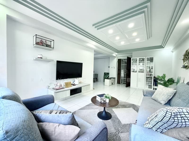 681 Choa Chu Kang Crescent, 681 Choa Chu Kang Crescent, 3 Bedrooms, 1,109 sqft, HDB Flat For Sale, by Rayne Chua 蔡美慧, 500169837 - Living Room - PropertyGuru.com.sg