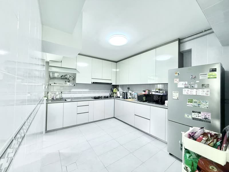 681 Choa Chu Kang Crescent, 681 Choa Chu Kang Crescent, 3 Bedrooms, 1,109 sqft, HDB Flat For Sale, by Rayne Chua 蔡美慧, 500169837 - Kitchen - PropertyGuru.com.sg