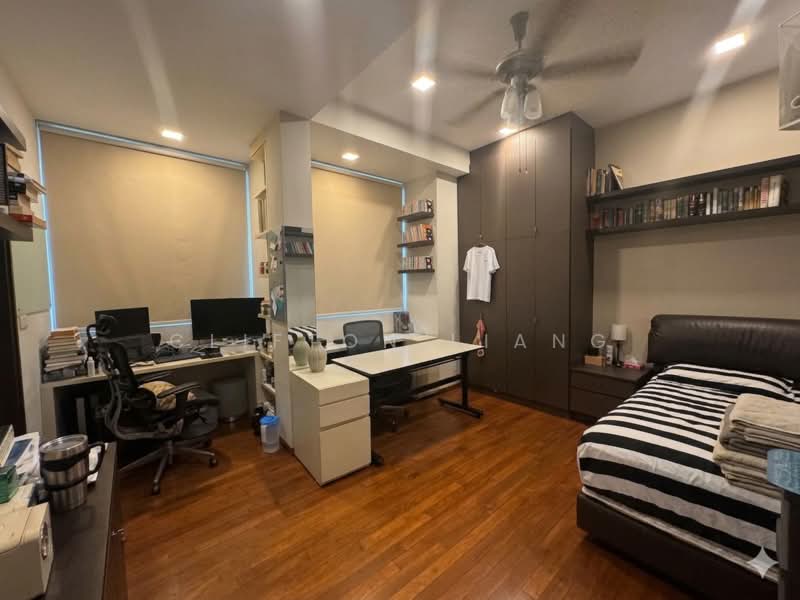 Mins Walk To MRT 🚇, , 6 Bedrooms, 4,777 sqft, Corner Terrace For Sale, by Clifton Liang, 500169849 - Bedroom - PropertyGuru.com.sg