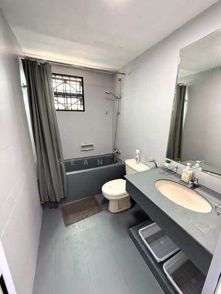 The Anchorage, 370G Alexandra Road, Alexandra / Commonwealth, Room Rental, 200 sqft, Condominium For Rent, by Sean Ong, 500169850 - Bathroom - PropertyGuru.com.sg