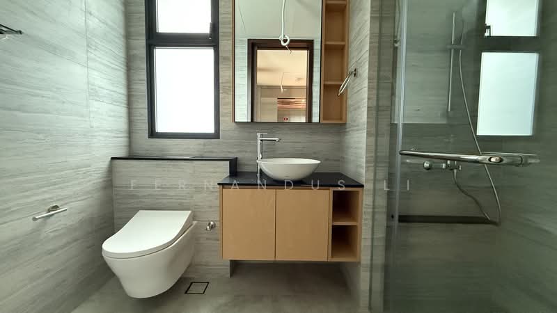 Belgravia Ace, 100 Belgravia Drive, 5 Bedrooms, 4,058 sqft, Semi-Detached House For Rent, by Fernandus Li, 500169863 - Bathroom - PropertyGuru.com.sg