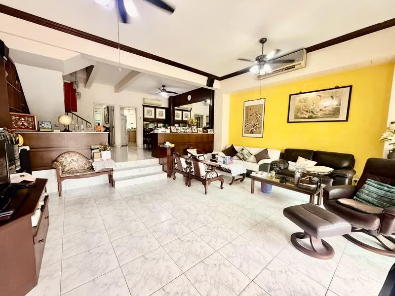 Seletar Terrace, Seletar Terrace, 4 Bedrooms, 2,400 sqft, Terraced House For Sale, by Candy ZiQi 紫绮, 500169868 - Living Room - PropertyGuru.com.sg