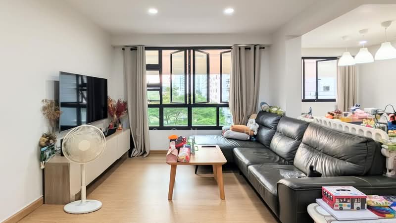 120B Punggol Edge, 120B Edgedale Plains, 3 Bedrooms, 1,001 sqft, HDB Flat For Sale, by Wilson Chia, 500169877 - Living Room - PropertyGuru.com.sg