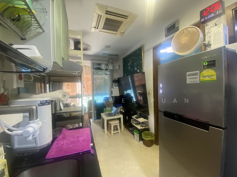 Le Regal, 340 Geylang Road, 1 Bedroom, 420 sqft, Apartment For Sale, by Ong Chwee Puan, 500169884 - Kitchen - PropertyGuru.com.sg