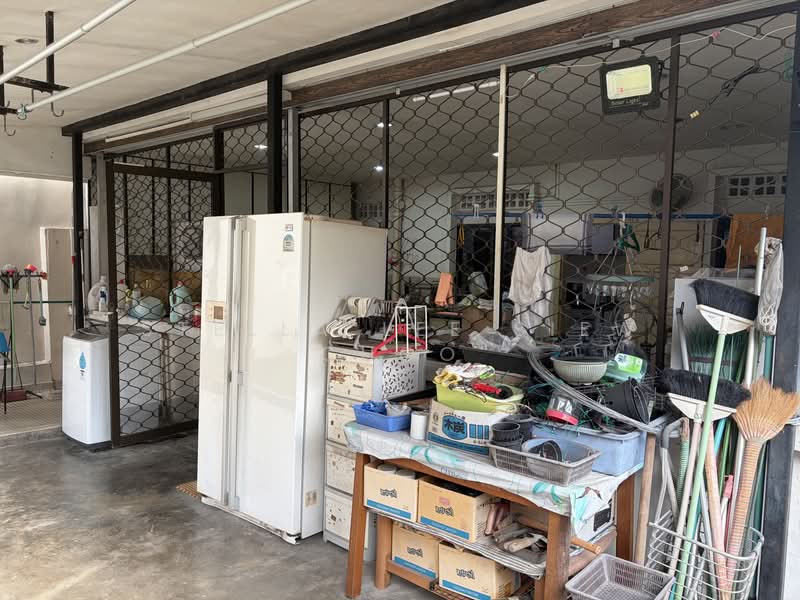 Jalan Girang, Jalan Girang, 4 Bedrooms, 2,000 sqft, Semi-Detached House For Rent, by Stella Lee Siew Choo, 500169885 - PropertyGuru.com.sg