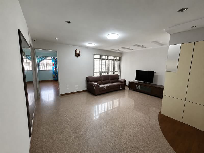 981A Buangkok Crescent, 981A Buangkok Crescent, 3 Bedrooms, 969 sqft, HDB Flat For Rent, by Jeslyn Lim, 500169887 - Living Room - PropertyGuru.com.sg