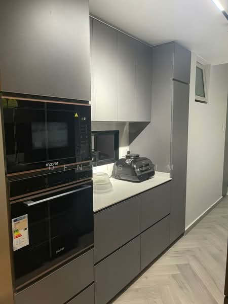 The Centris, 81 Jurong West Central 3, 3 Bedrooms, 1,238 sqft, Apartment For Sale, by Dennis Lim, 500169892 - Kitchen - PropertyGuru.com.sg
