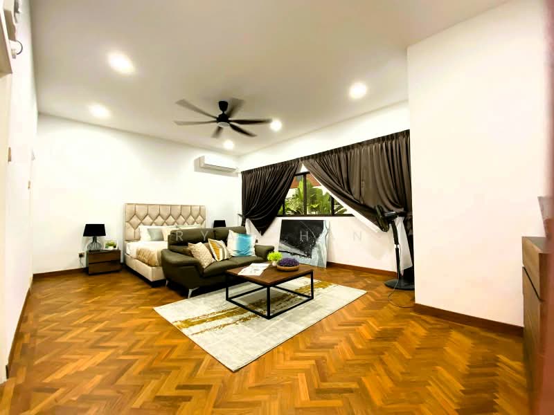 Cluny Park, Cluny Park, 5 Bedrooms, 3,500 sqft, Detached House For Sale, by Ryan Han, 500169909 - Bedroom - PropertyGuru.com.sg