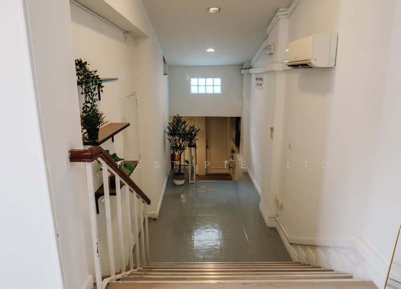 Neil Road, Neil Road, 1,100 sqft, Office For Rent, by CHUA SOO LIANG, 500169918 - Corridor - CommercialGuru.com.sg