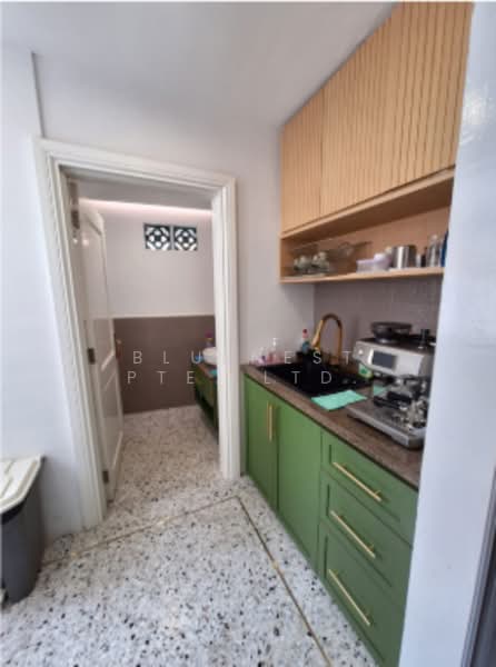 Tras Street, Tras Street, 1,200 sqft, Office For Rent, by CHUA SOO LIANG, 500169929 - Kitchen - CommercialGuru.com.sg