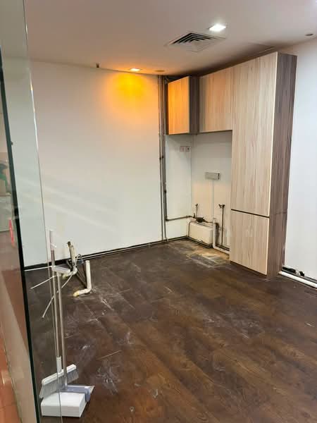 People's Park Centre, 101 Upper Cross Street, 250 sqft, Mall Shop For Rent, by Theresa Tan, 500169930 - Interior - CommercialGuru.com.sg
