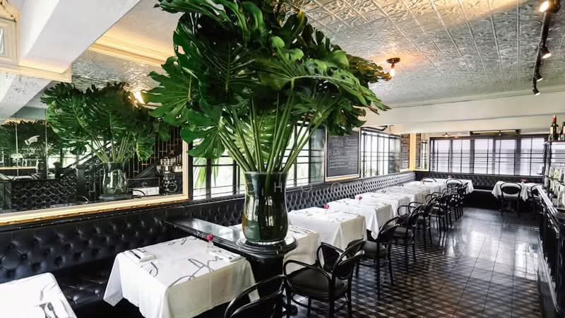 F&B Ann Siang Hill, , 2,485 sqft, Food & Beverage For Rent, by Jason Choo 朱均庭, 500169935 - Dining Room - CommercialGuru.com.sg