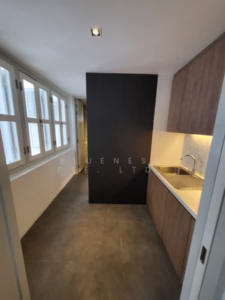 Duxton Hill, Duxton Hill, 1,600 sqft, Office For Rent, by CHUA SOO LIANG, 500169937 - Kitchen - CommercialGuru.com.sg