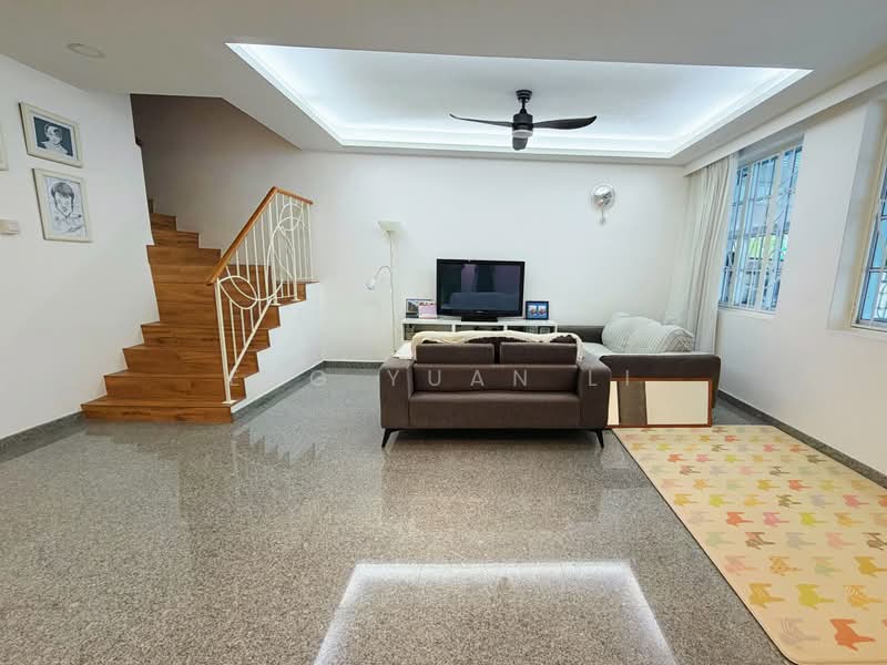 Sennett Estate, , 4 Bedrooms, 2,500 sqft, Terraced House For Sale, by Eng Yuan Li, 500169944 - Living Room - PropertyGuru.com.sg