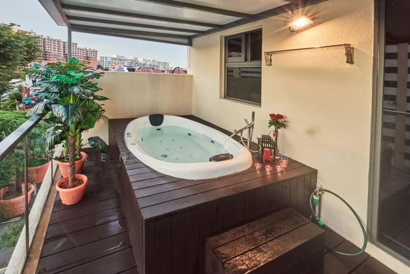 Tropika East, 1 Foo Kim Lin Road, 2 Bedrooms, 1,324 sqft, Condominium For Sale, by Terence Tee (郑志翔), 500169948 - Jacuzzi Tub - PropertyGuru.com.sg