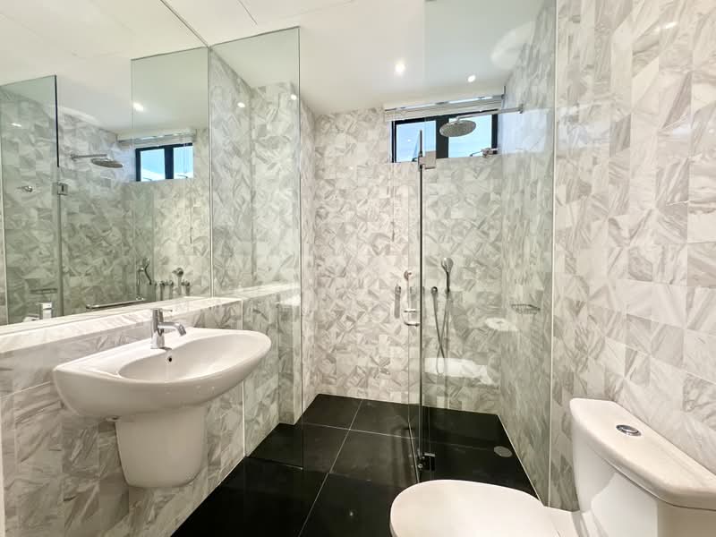 The Colonnade, 82 Grange Road, 3 Bedrooms, 3,617 sqft, Condominium For Rent, by Matthew Teo, 500169956 - Bathroom - PropertyGuru.com.sg