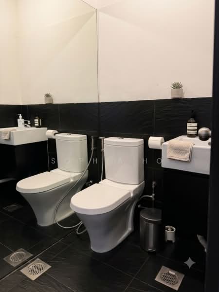 Shophouse| Telok Ayer Street| Amoy Street |2nd Sty, Amoy Street. Club Street. Telok Ayer Street. Stanley Street, 1,799 sqft, Shop / Shophouse For Rent, by Sophia Ho, 500169957 - Bathroom - CommercialGuru.com.sg