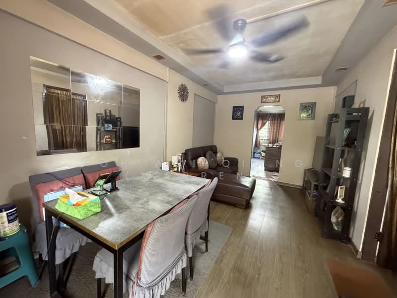 406 Ang Mo Kio Avenue 10, 406 Ang Mo Kio Avenue 10, 1 Bedroom, 473 sqft, HDB Flat For Sale, by Poh Wei Qiang (Warren), 500169961 - Living Room - PropertyGuru.com.sg