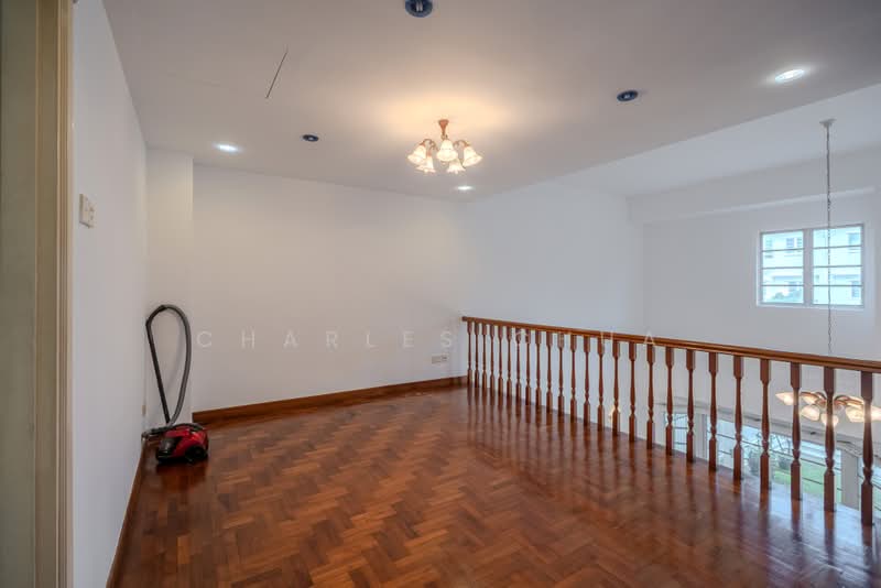 Huge Spacious 3 Storey Terrace @ Springside Drive Near Main Road & Springleaf MRT, Sembawang Road / Upper Thomson Road / Springside Drive, 4 Bedrooms, 3,200 sqft, Terraced House For Sale, by Charles Chua, 500169971 - Interior - PropertyGuru.com.sg