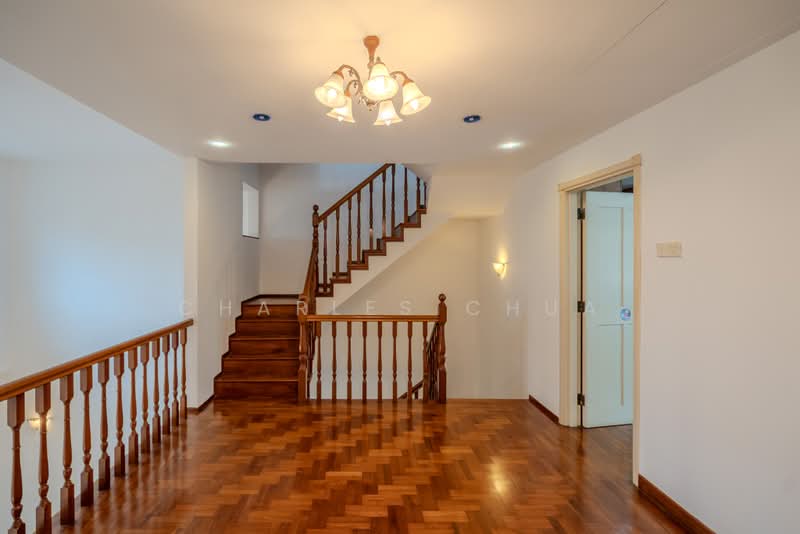 Huge Spacious 3 Storey Terrace @ Springside Drive Near Main Road & Springleaf MRT, Sembawang Road / Upper Thomson Road / Springside Drive, 4 Bedrooms, 3,200 sqft, Terraced House For Sale, by Charles Chua, 500169971 - Interior - PropertyGuru.com.sg