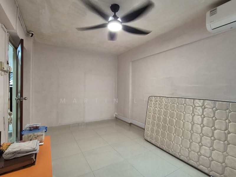 238 Bukit Batok East Avenue 5, 238 Bukit Batok East Avenue 5, 2 Bedrooms, 721 sqft, HDB Flat For Sale, by Martin Liew, 500169976 - Bedroom  - PropertyGuru.com.sg